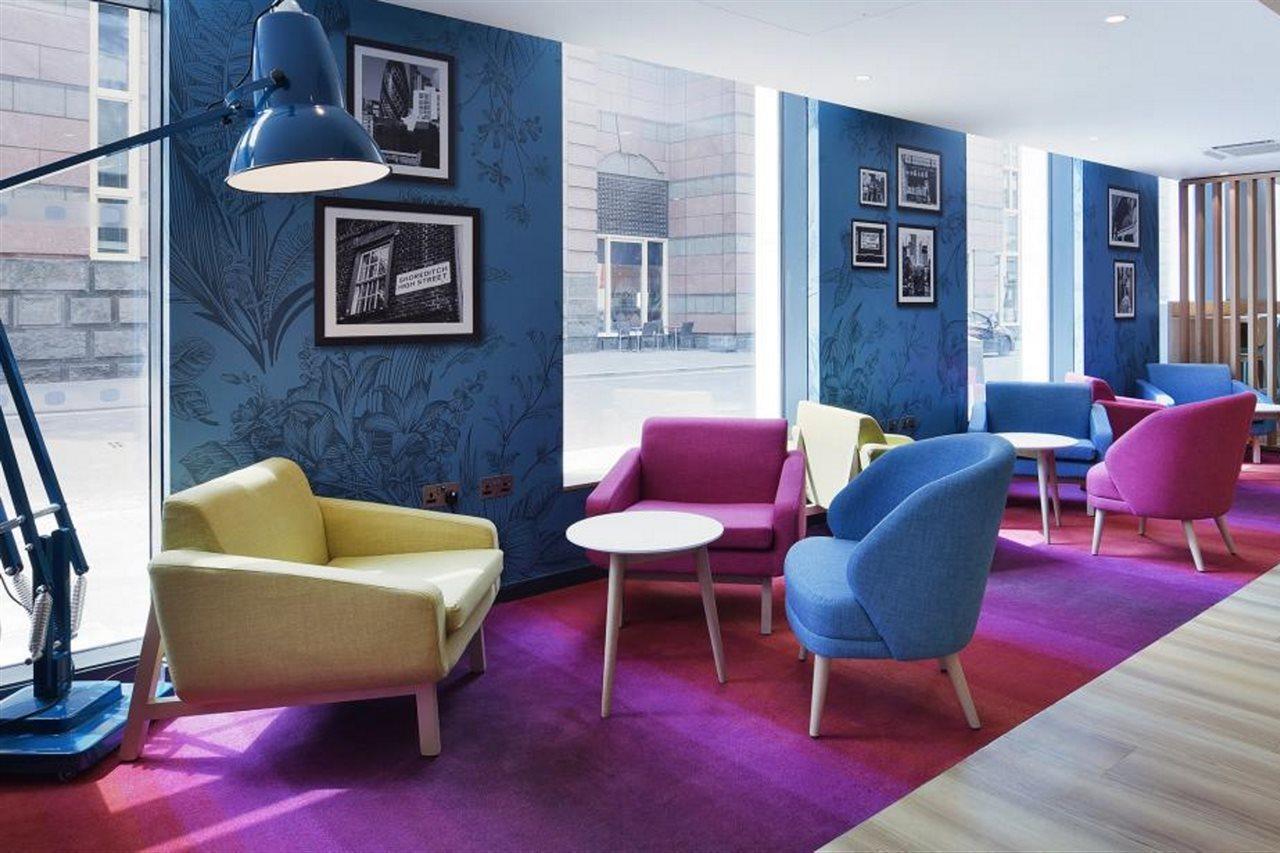Travelodge London City Exterior photo